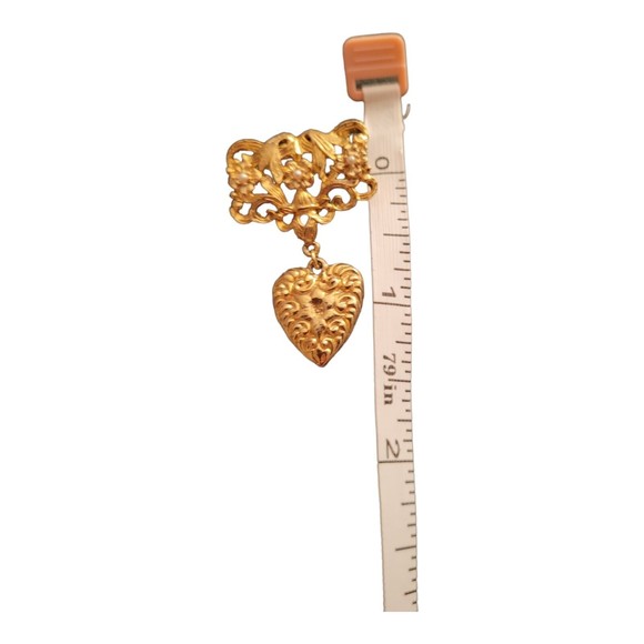 Vintage Dangling Heart Filigree Brooch - Picture 3 of 3